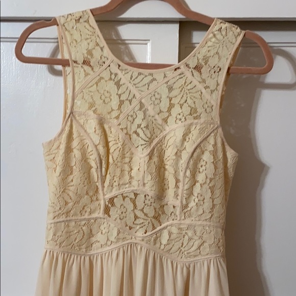 BCBG Semi Formal Peach Dress Wedding Date Night - Picture 2 of 3